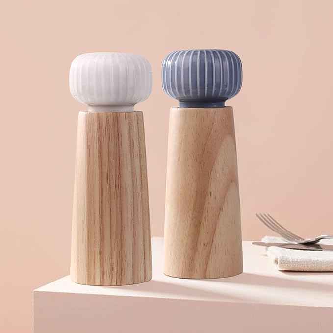 Salt and Pepper Mill Set