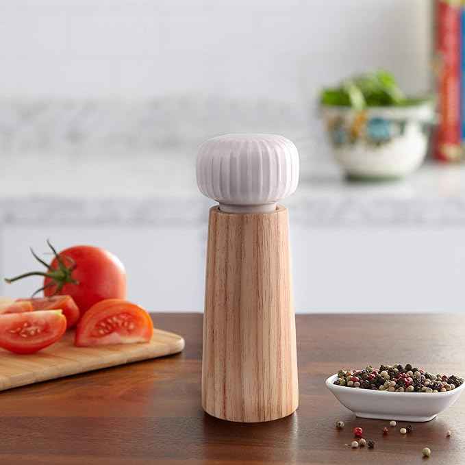 Salt and Pepper Mill Set