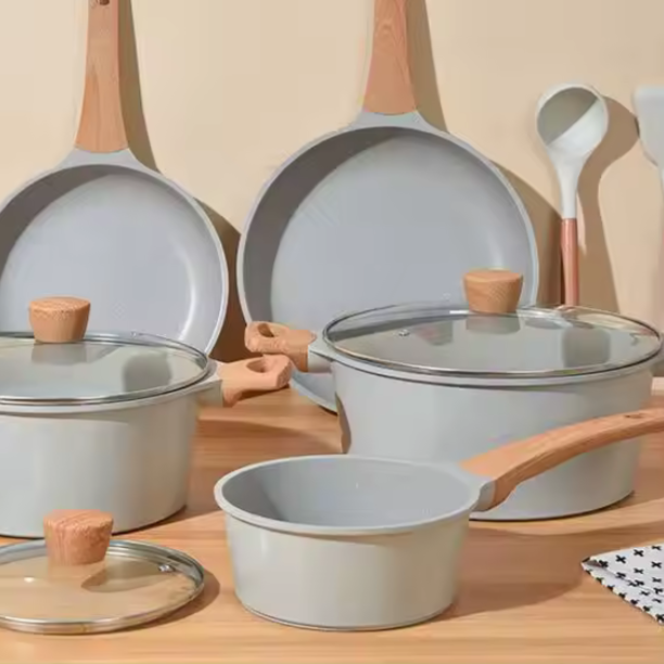 10 Pcs Aluminium Cookware Saucepan with Vented Glass Lid with Non-Stick Coating Suitable for All Hob Types - OneBag